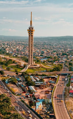 Tour de l'échangeur de Limete et vue panoramique sur Kinshasa